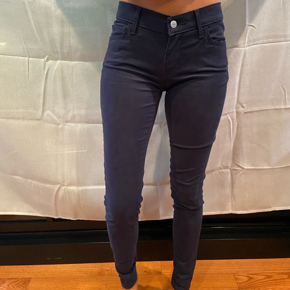 Navy blue Levi’s
